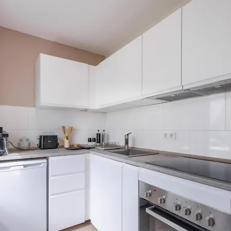 Schoene Wohnung Mit Terrasse Naehe Airport Шёнефельд Экстерьер фото