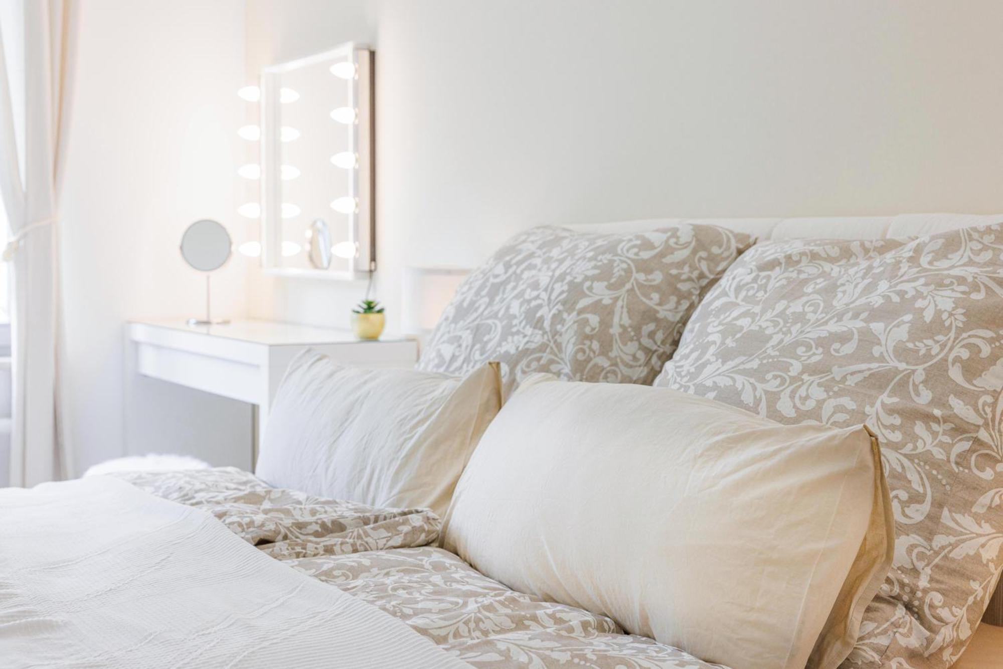 Schoene Mit Terrasse Naehe Airport Apartment *