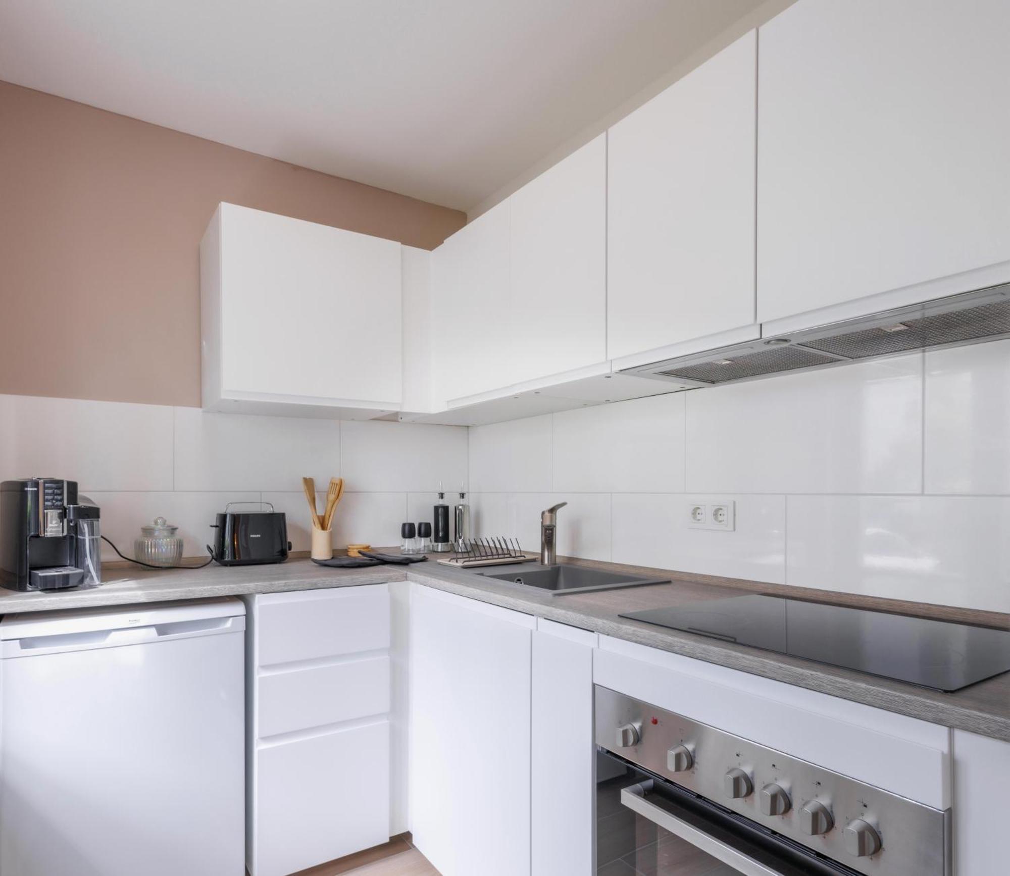 Schoene Mit Terrasse Naehe Airport Apartment *